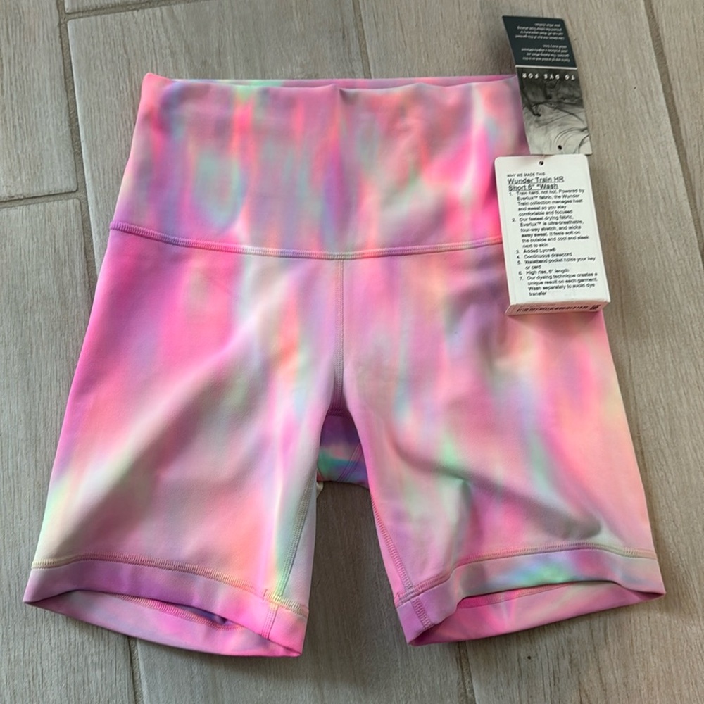 🌈🦄 RARE NWT Lululemon Wunder Train 6” High Rise Short Psychedelic 4